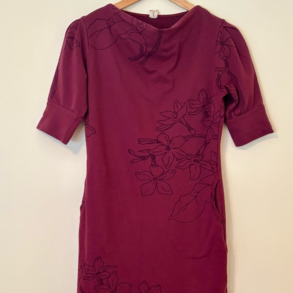 Smoking Lily Point Grey dress